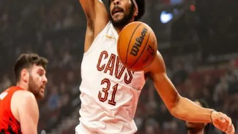 “三冠王征程！墨西联连珠夺胜，巅峰对决谁能率先破冰？”